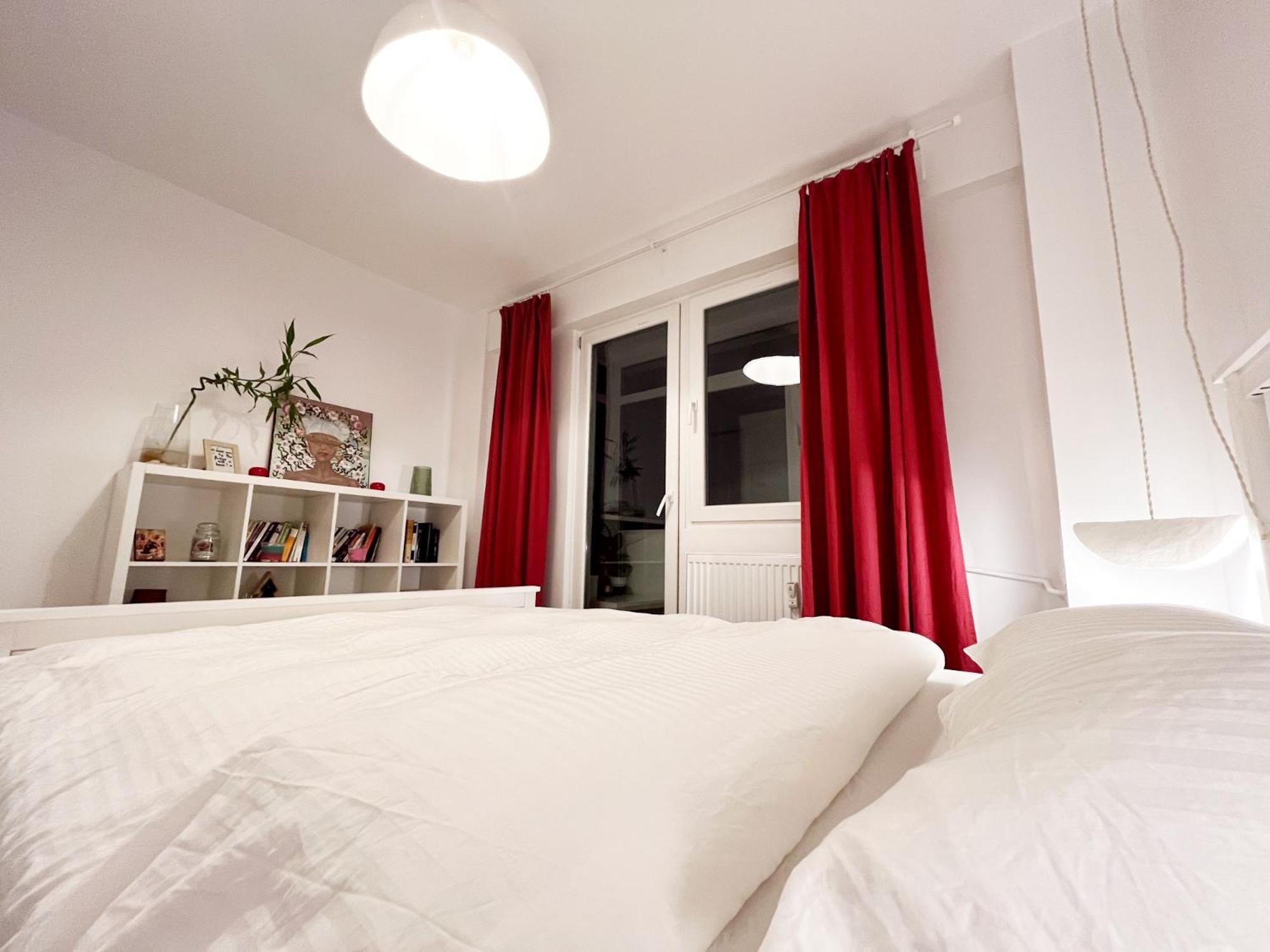 Lola'S Apartament Close To City Center Bukarest Eksteriør billede